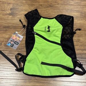 NWT Ultra-Tri neon Green and Black Running Vest one size